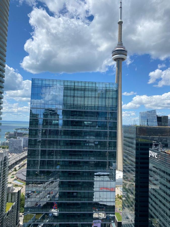 Toronto Cn Tower Maple Leaf Square Luxurious 2 Bedroom Condo Exterior photo